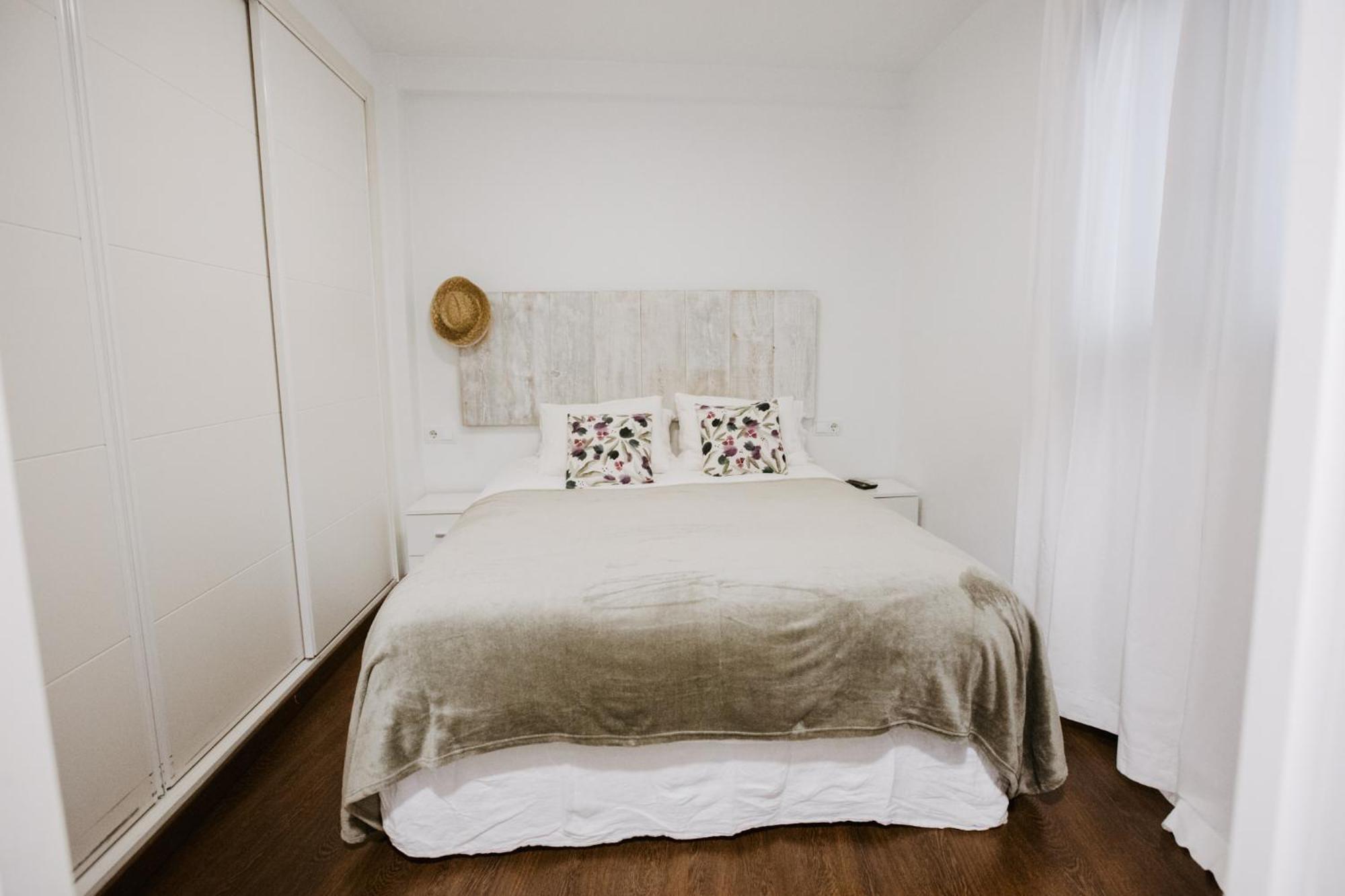 Living Home Costa Blanca - By Mhogar Calp Exterior foto